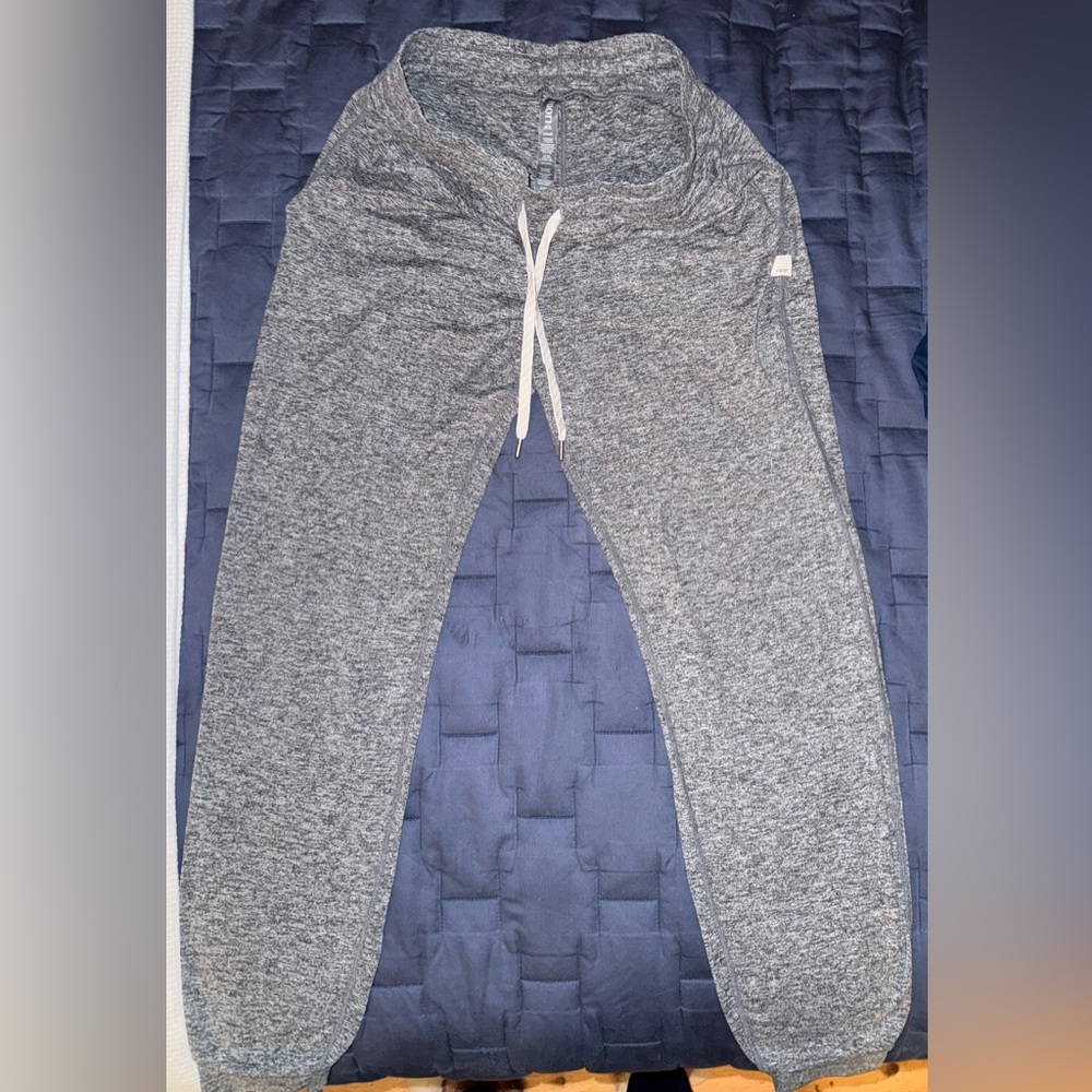 Women’s Vuori Joggers